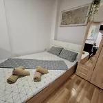 Apartment Charm 1 *