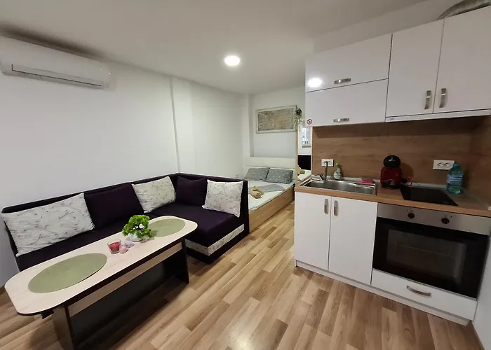 アパート Charm 1